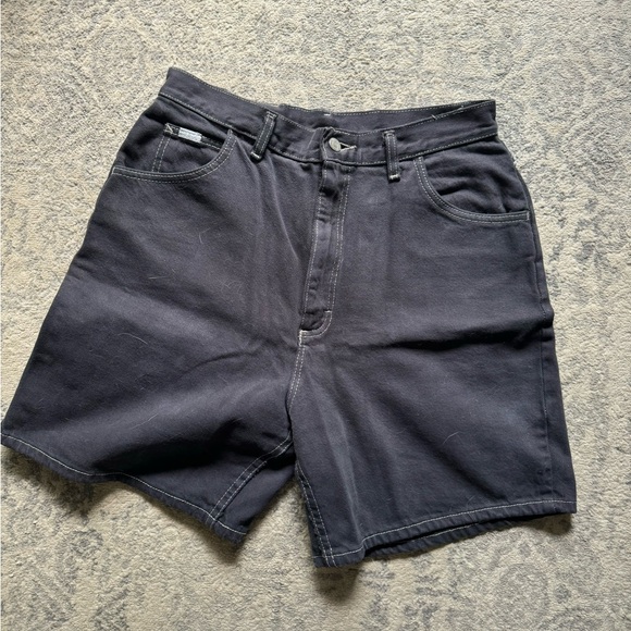Vintage black Lee high waisted shorts - Picture 1 of 4